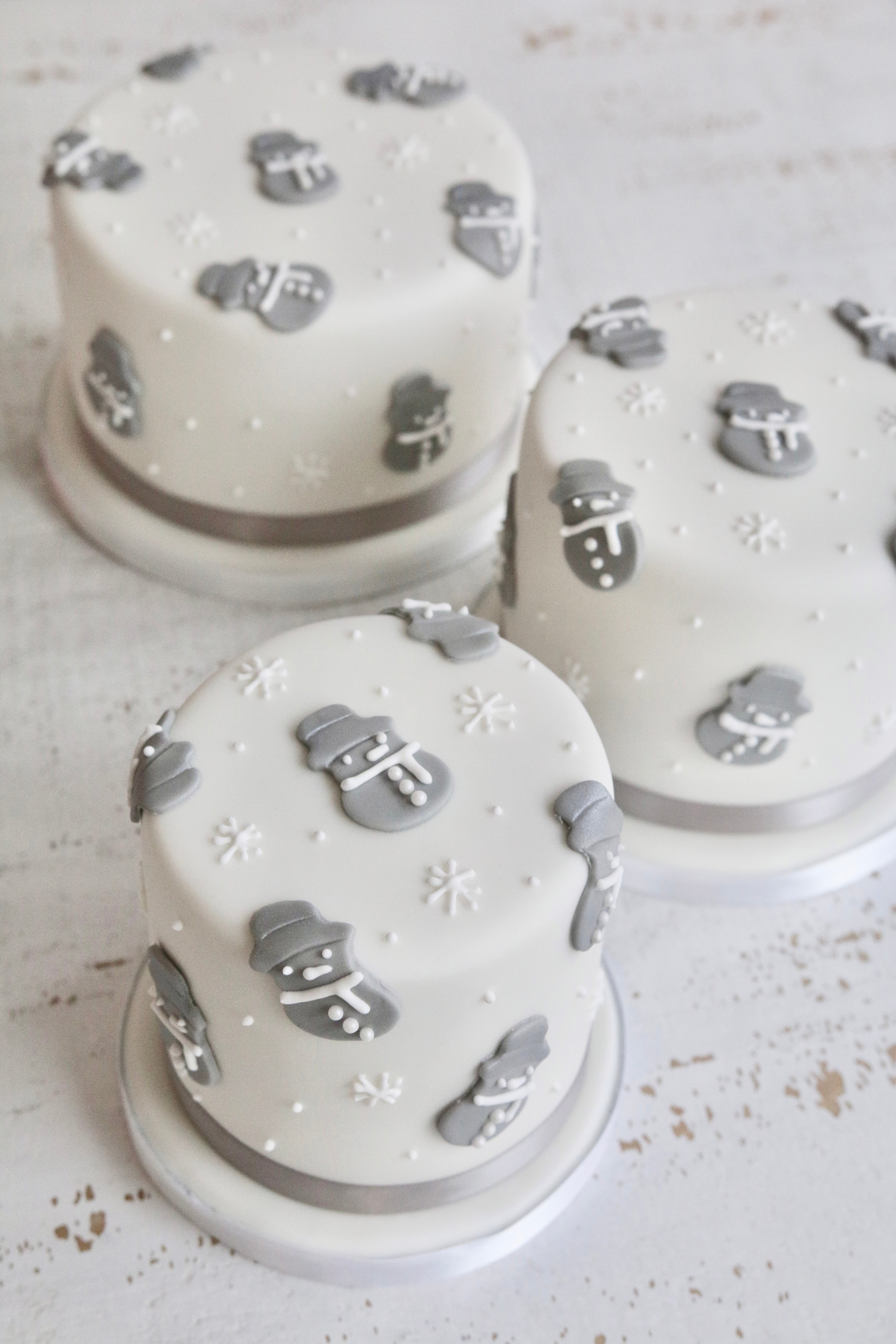 Christmas Fruit Cake with Snowmen Decorations