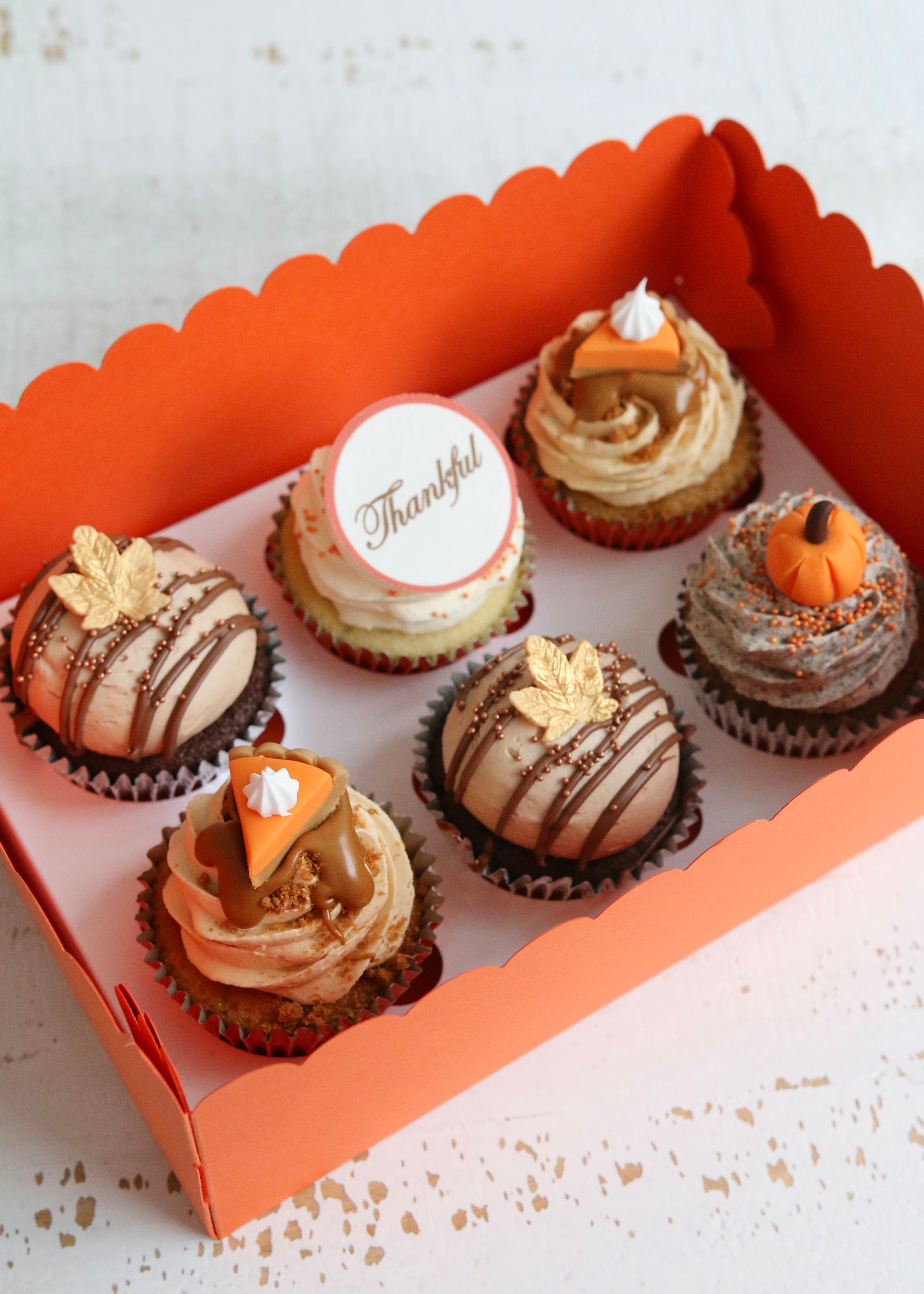 Box of 6 Thanksgiving Cupcakes