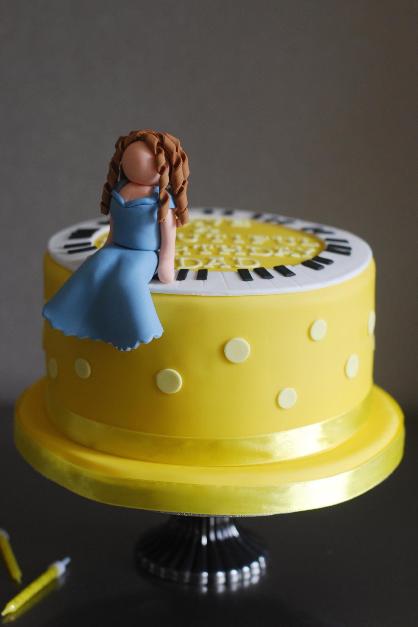 Carole King Beautiful Musical Piano Cake