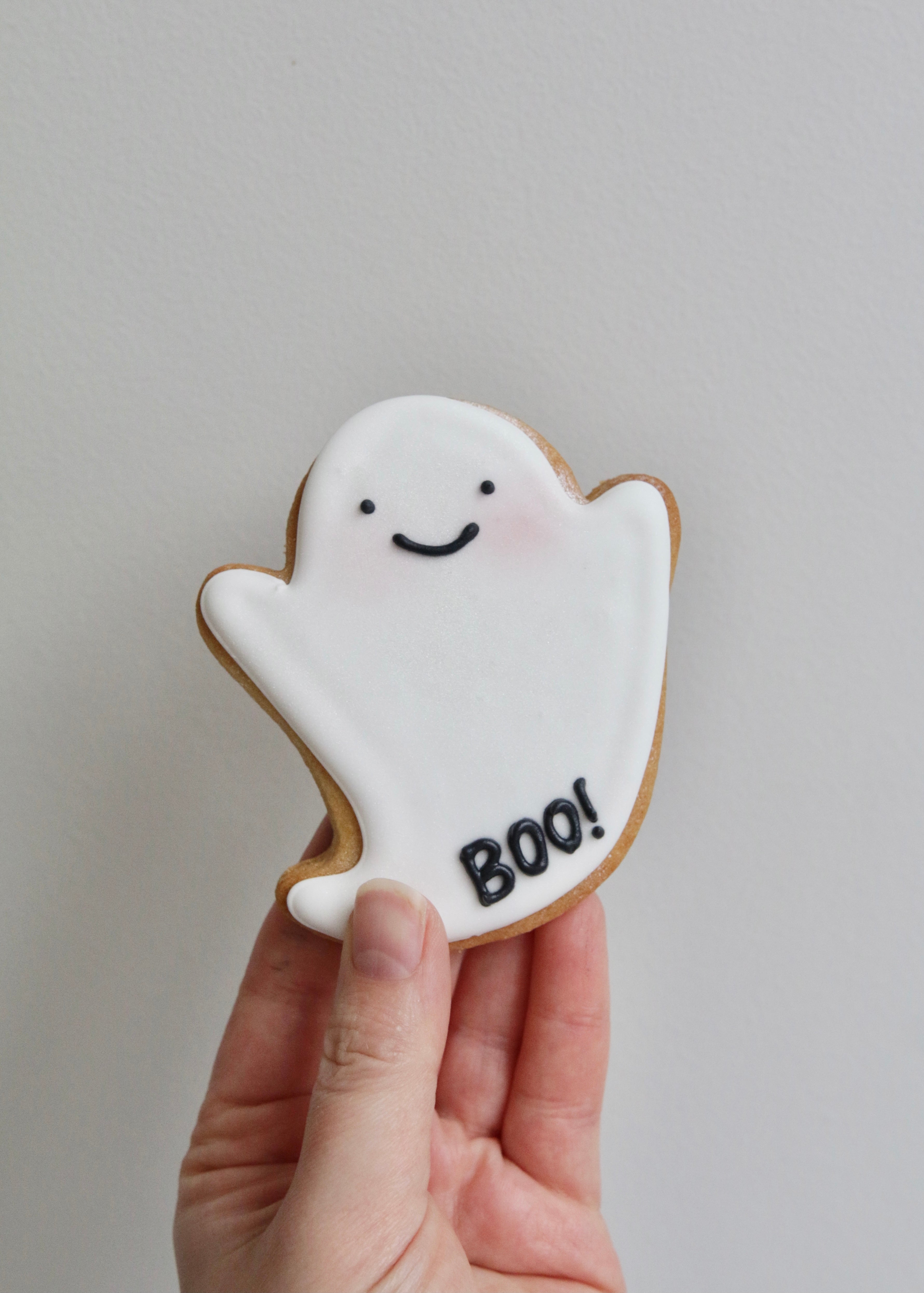 Friendly Ghost 'BOO!' Biscuits