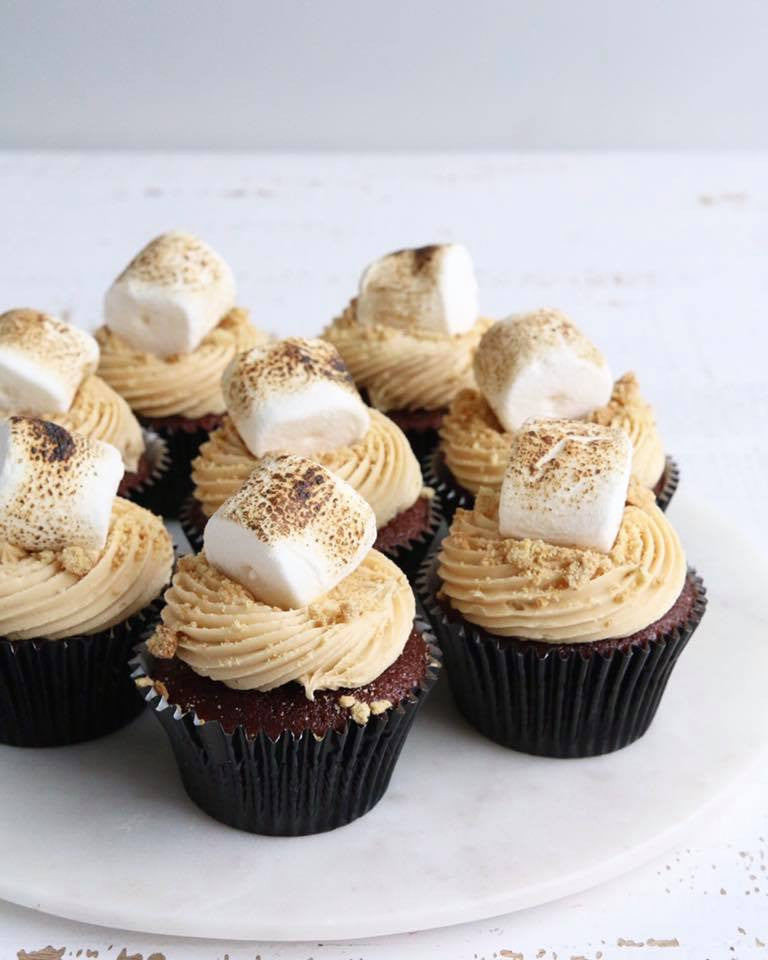 S'mores Cupcakes with Marshmallows