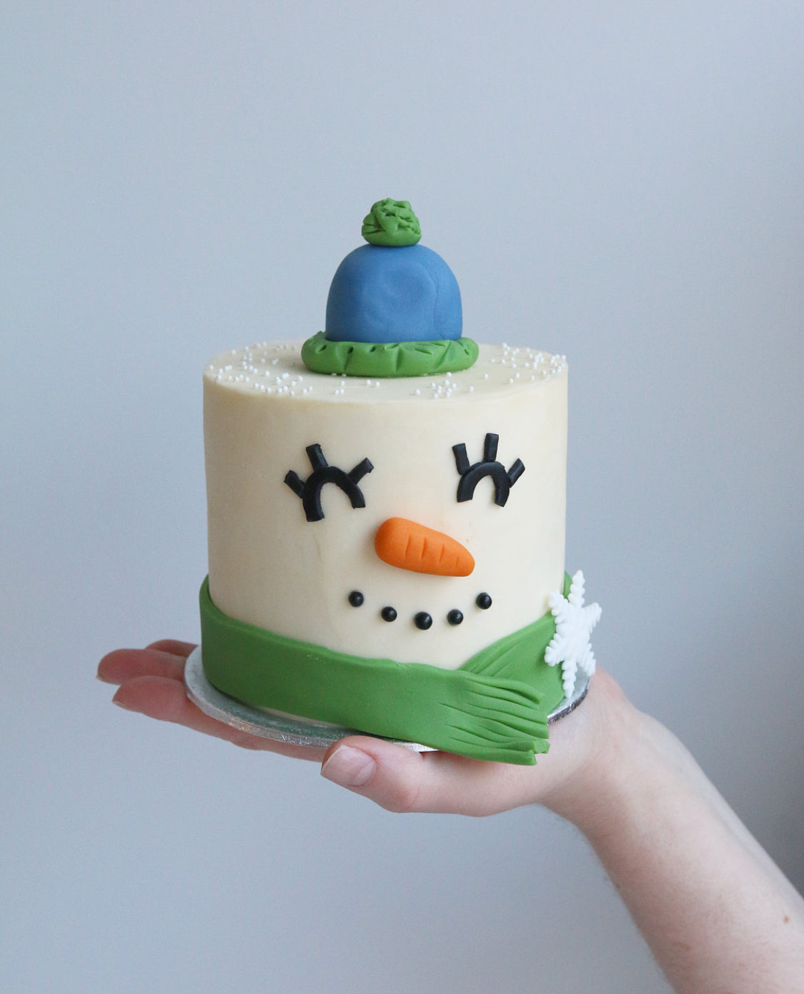 Frosty The Snowman Cake