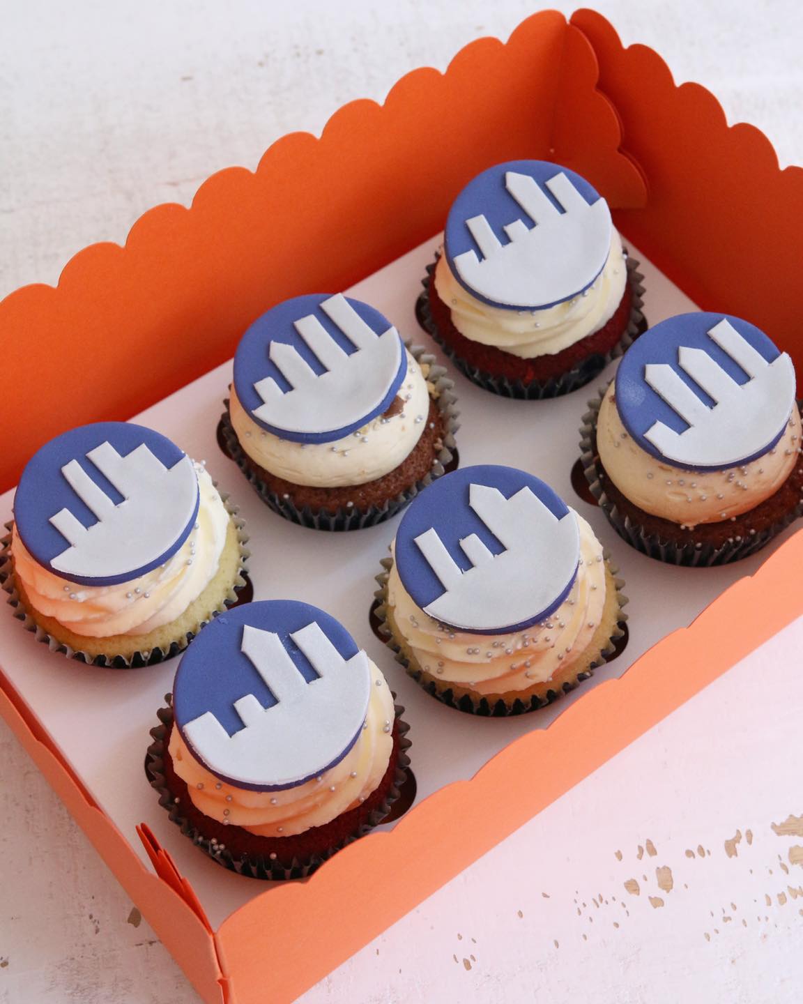 New York Skyline Cupcakes