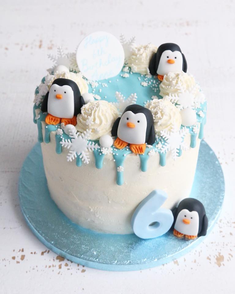 Penguin Drip Cake