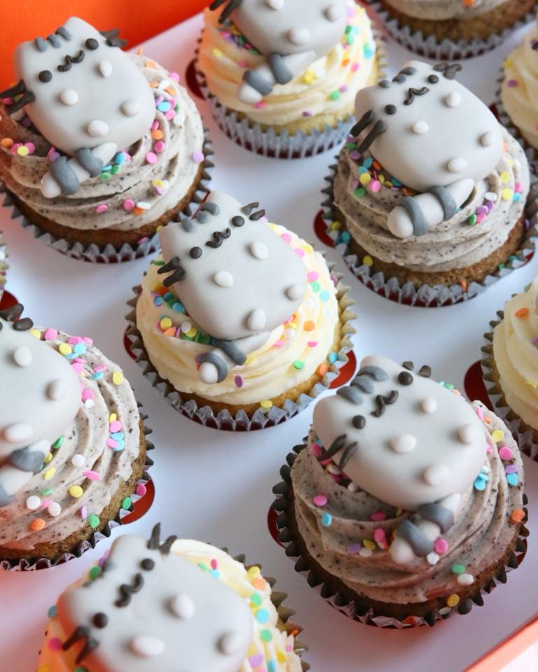 Pusheen Cupcakes