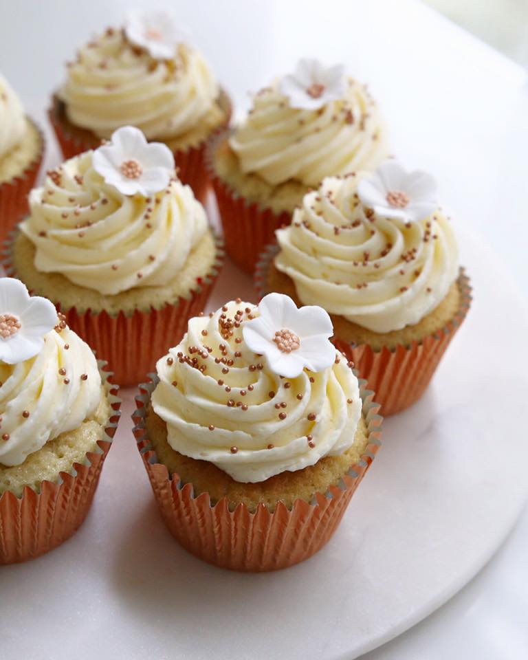Gold Flower Vanilla Cupcakes