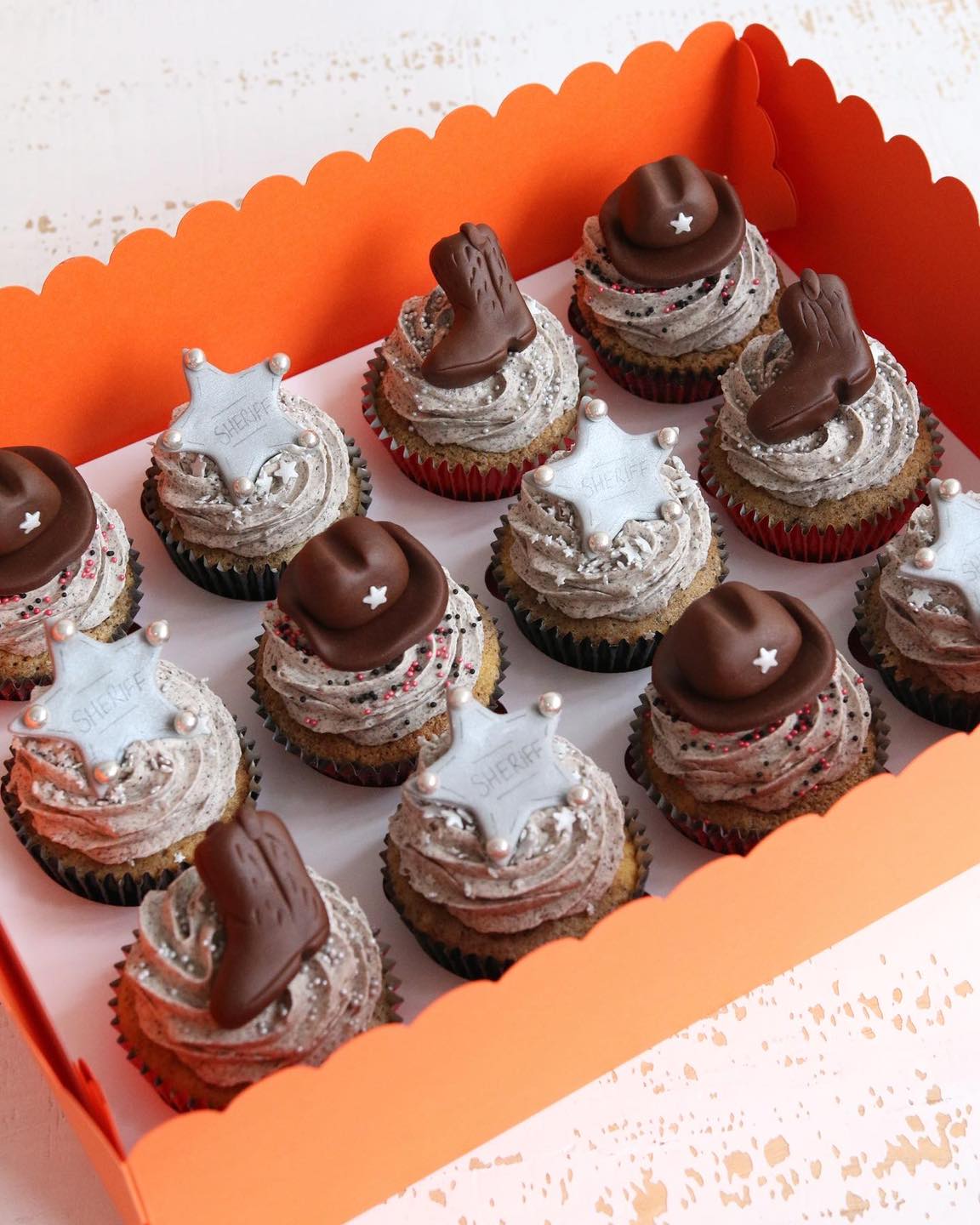 Wild West Cowboy Cupcakes