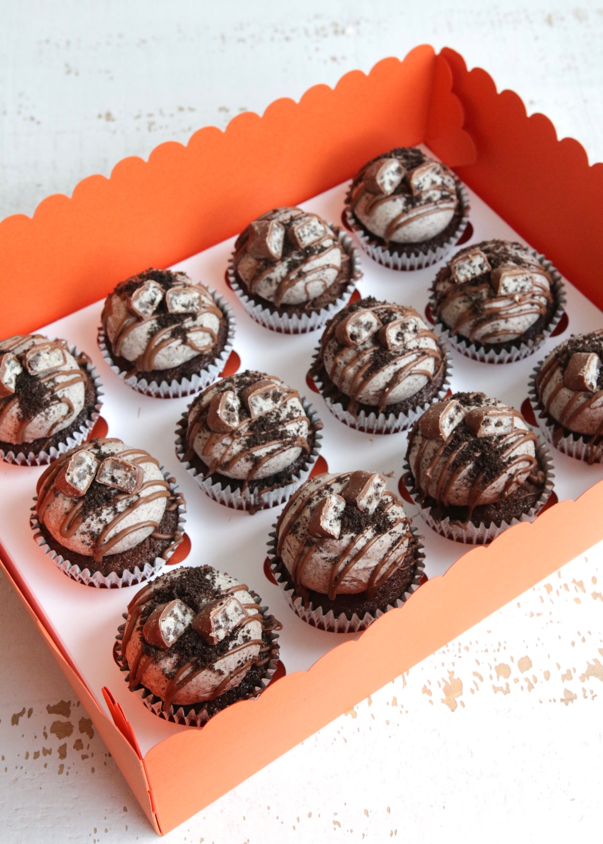 Box of 12 Chocolate Oreo Cupcakes