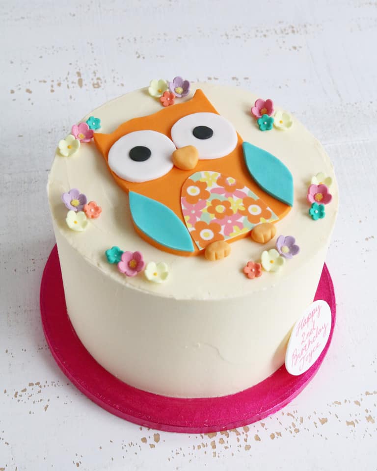 Buttercream Cake with Owl Decoration