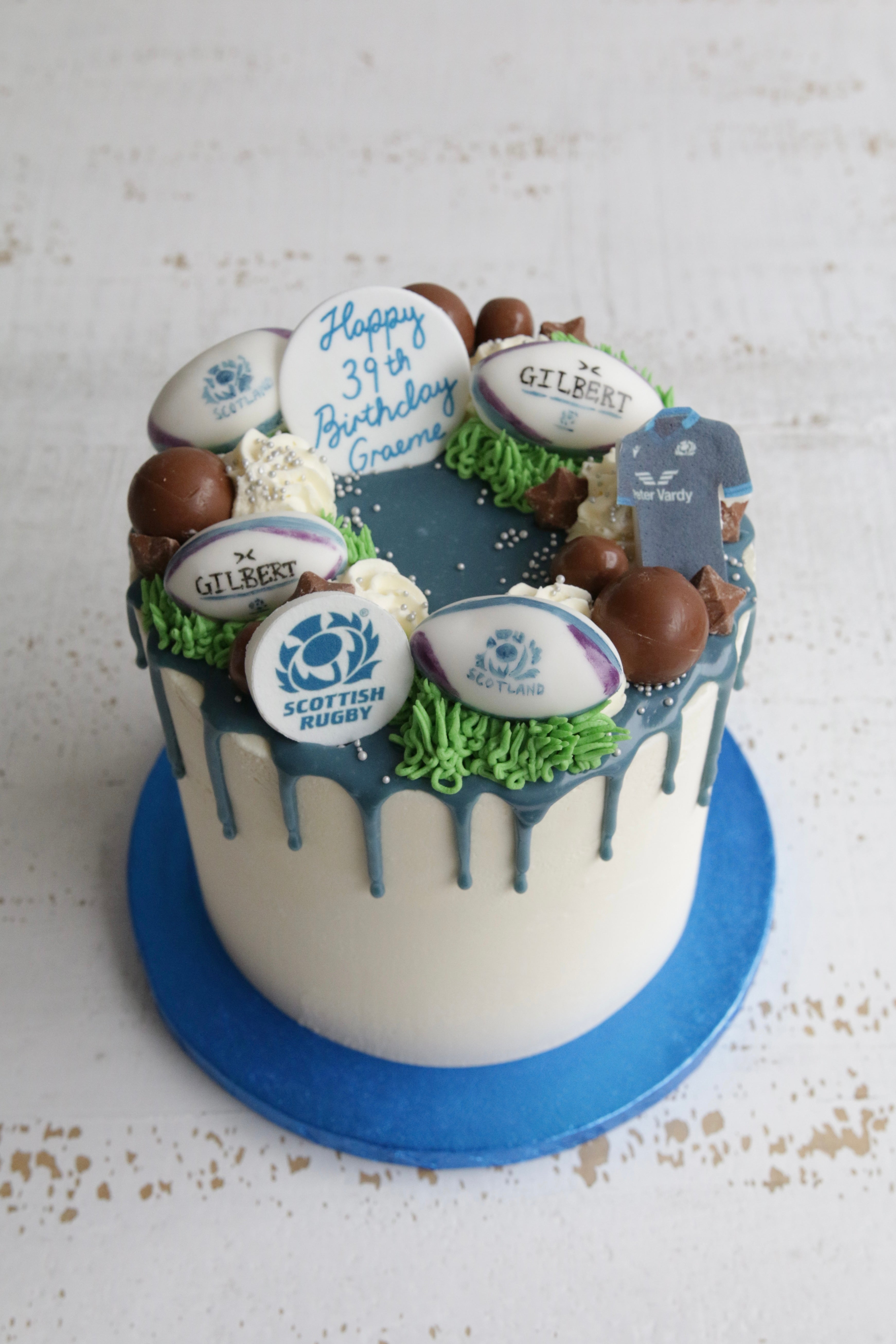 Scotland Rugby Birthday Drip Cake