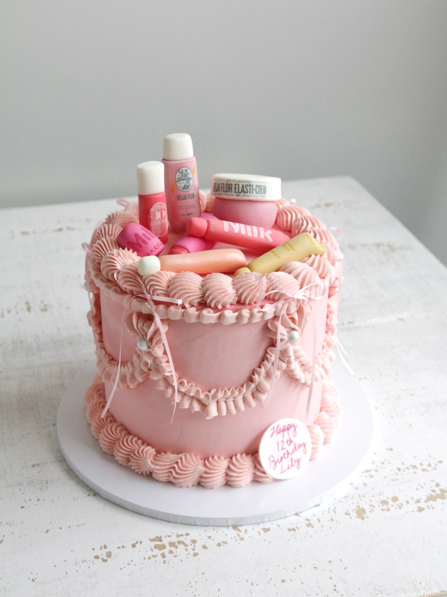 Fashion & Make Up Cakes
