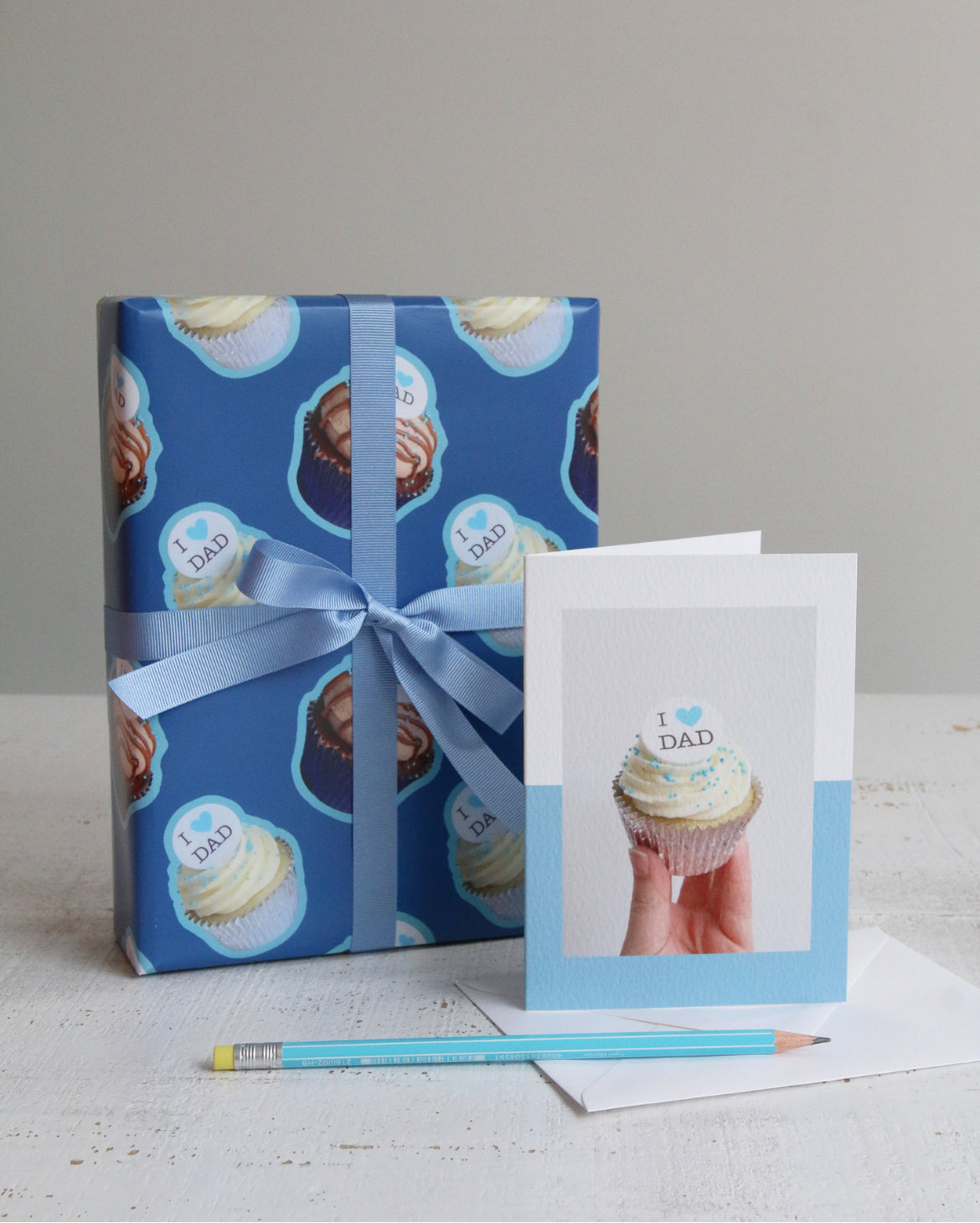 "I Heart Dad" Cupcake Card & Wrapping Paper