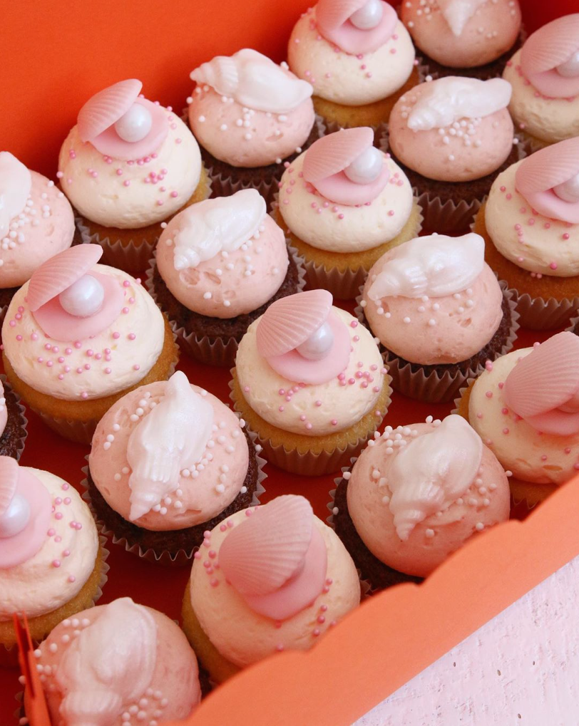 Mini Shell Cupcakes