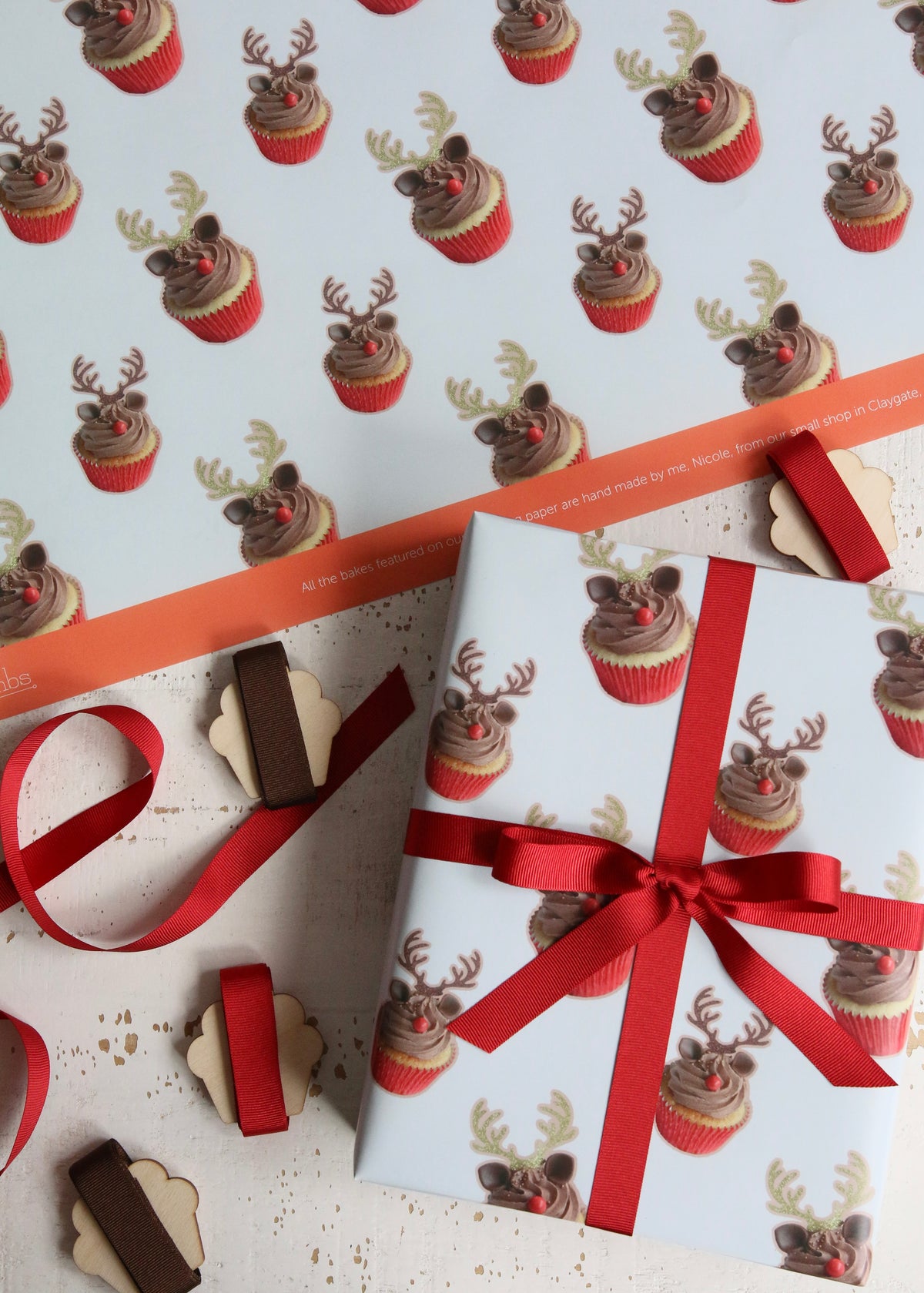 Reindeer Cupcakes Wrapping Paper