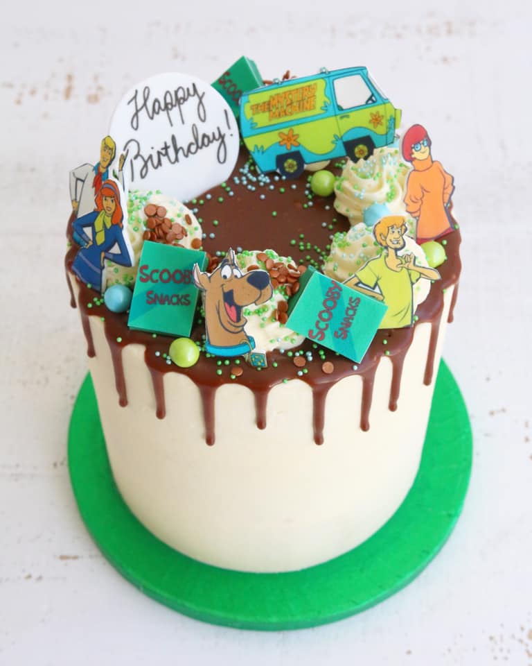 Scooby Doo Drip Cake