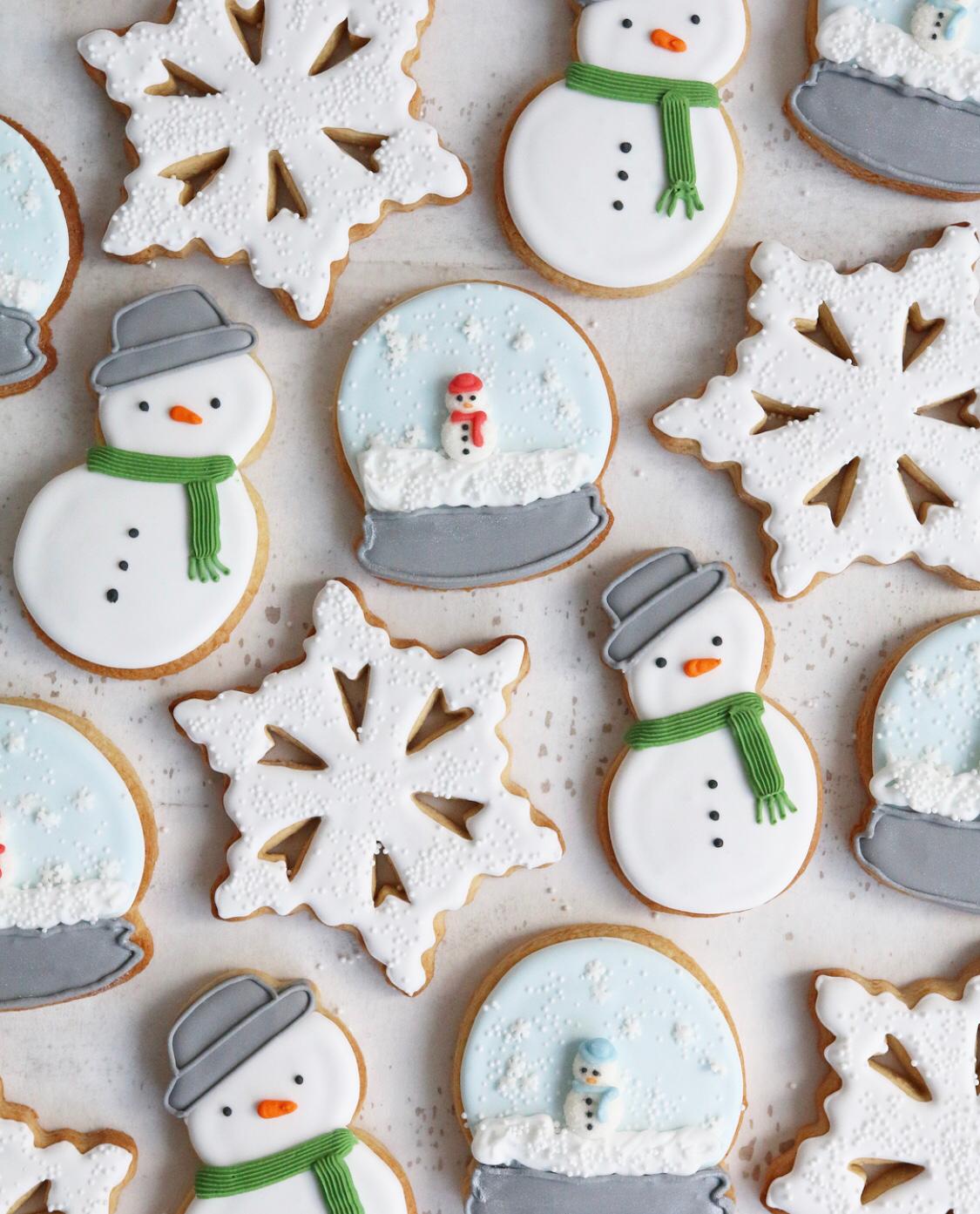 Personalised Snow Globe Biscuits