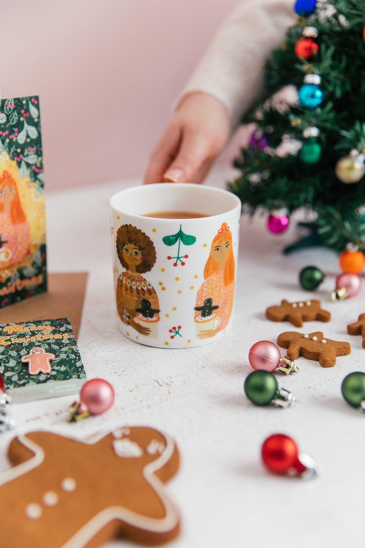 Girls with Gingerbread Mug & Gingerbread Person Gift Set